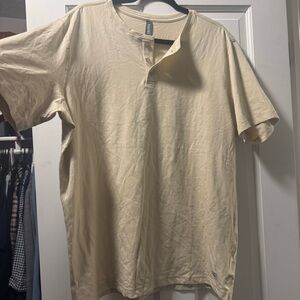 Vuori short sleeve ever Henley tan large